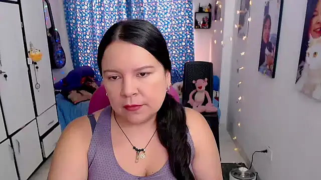 Snapshot of claryssa_ chatting on 10/11/25, 05:47 claryssa online show from 10/11/25, 05:47