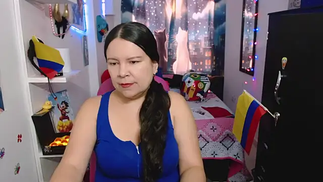 Snapshot of claryssa_ chatting on 07/16/26, 12:35 claryssa online show from 07/16/26, 12:35