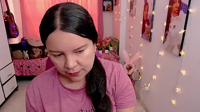 claryssa  online show from 04/03/26, 07:20