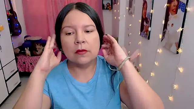 claryssa  online show from 04/14/26, 10:26