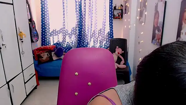 claryssa  online show from 11/06/25, 05:39