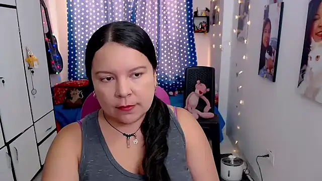 claryssa  online show from 11/05/25, 03:48