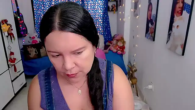 claryssa  online show from 02/28/26, 07:02