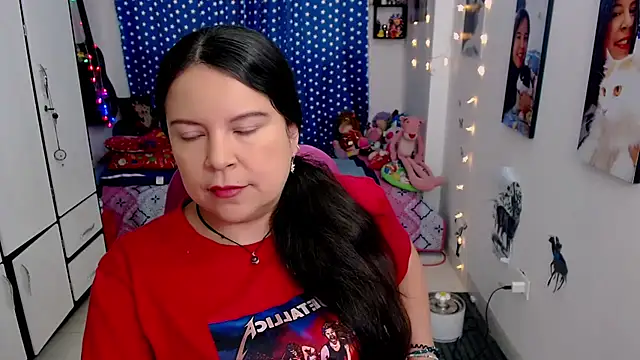 Snapshot of claryssa_ chatting on 01/15/25, 10:35 claryssa online show from 01/15/25, 10:35