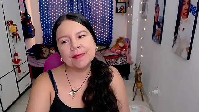 claryssa  online show from 02/23/26, 07:47