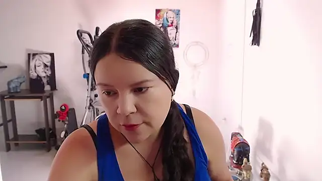 claryssa  online show from 05/15/26, 05:55