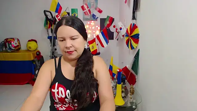 Snapshot of claryssa_ chatting on 07/09/26, 12:59 claryssa online show from 07/09/26, 12:59