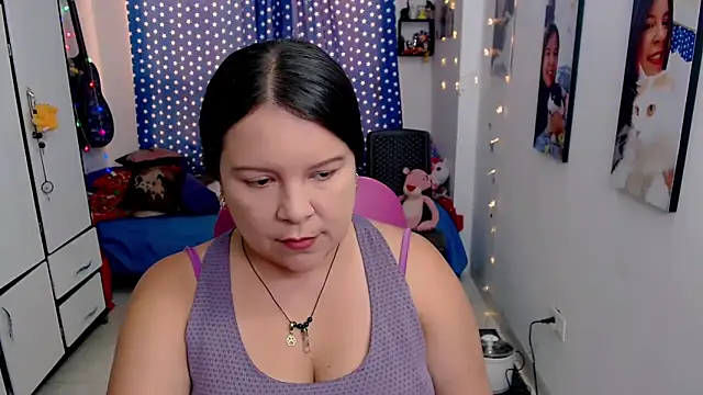 claryssa  online show from 11/27/25, 07:36