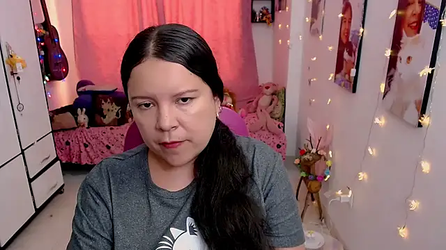 claryssa  online show from 05/02/26, 08:25