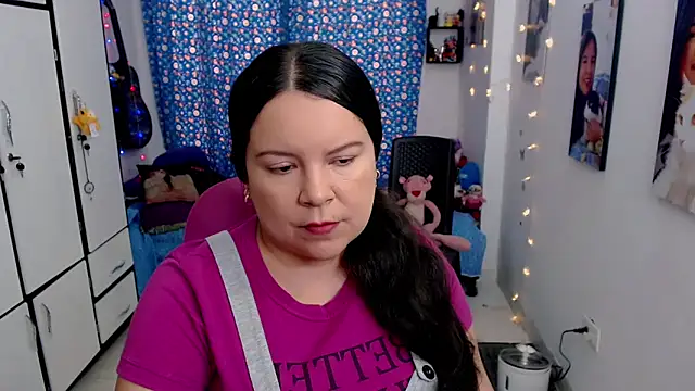 Snapshot of claryssa_ chatting on 09/24/25, 08:04 claryssa online show from 09/24/25, 08:04
