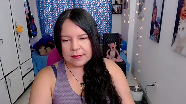 Snapshot of claryssa_ chatting on 10/03/25, 07:04 claryssa online show from 10/03/25, 07:04