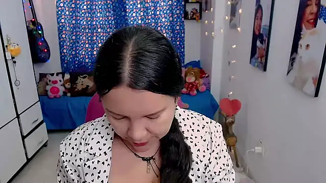 claryssa  online show from 03/22/26, 05:58