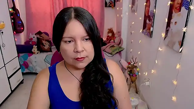 claryssa  online show from 05/21/26, 09:45