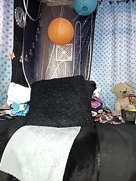 Snapshot of Horny_kaylee chatting on 12/14/25, 06:24 Horny kaylee online show from 12/14/25, 06:24