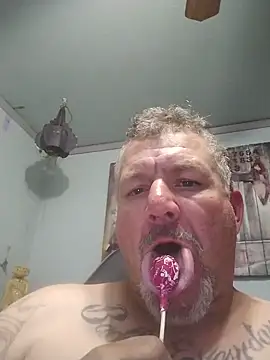 bigdoog8 online show from 05/28/26, 03:03