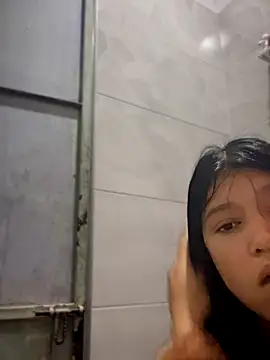 Snapshot of emily_rosse04 chatting on 11/06/25, 11:03 emily rosse04 online show from 11/06/25, 11:03