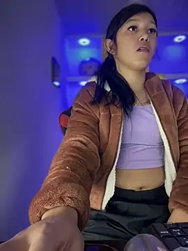 Snapshot of emily_rosse04 chatting on 03/16/25, 12:11 emily rosse04 online show from 03/16/25, 12:11