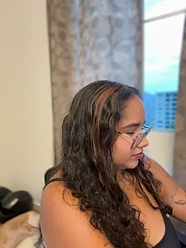 CurlyGirl 1 online show from 07/04/26, 11:20
