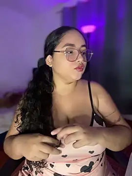 CurlyGirl 1 online show from 04/17/26, 11:29