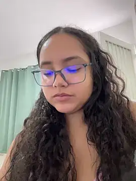 Snapshot of CurlyGirl_1 chatting on 03/10/25, 12:17 CurlyGirl 1 online show from 03/10/25, 12:17