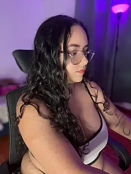 CurlyGirl 1 online show from 04/07/26, 11:28