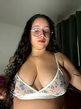 CurlyGirl 1 online show from 10/22/25, 10:30