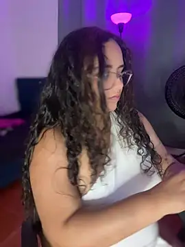 CurlyGirl 1 online show from 04/27/26, 02:31