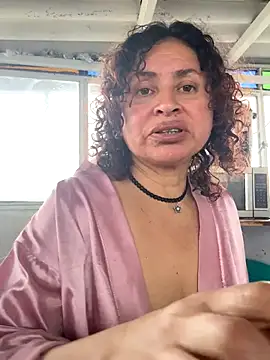 Snapshot of SheraHadee chatting on 09/27/25, 02:23 SheraHadee online show from 09/27/25, 02:23