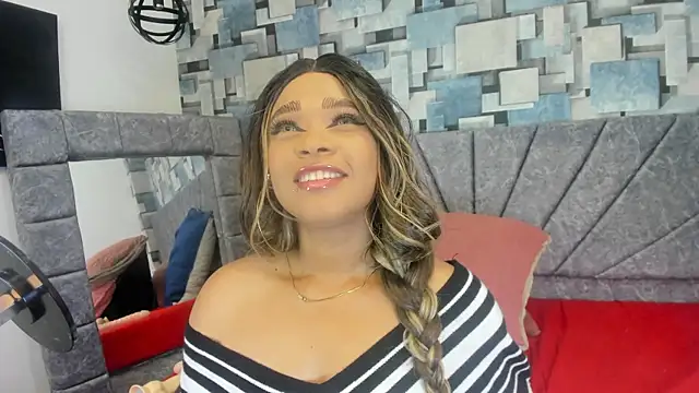 Snapshot of angel_dthroatt chatting on 07/15/26, 12:12 angel dthroatt online show from 07/15/26, 12:12