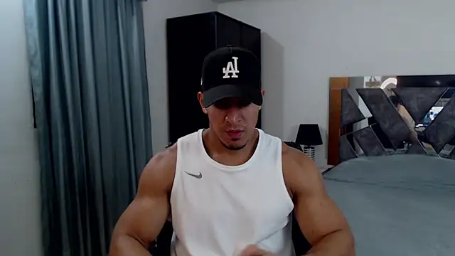 Snapshot of Frank_heaven01 chatting on 06/06/26, 07:19 Frank heaven01 online show from 06/06/26, 07:19