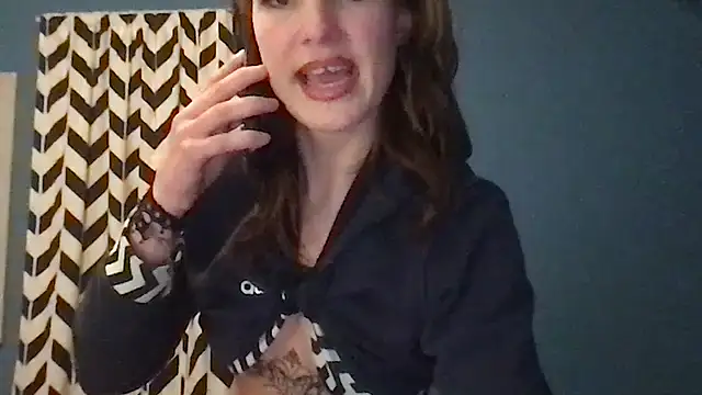 Snapshot of kittycatkendra chatting on 11/17/25, 10:25 kittycatkendra online show from 11/17/25, 10:25