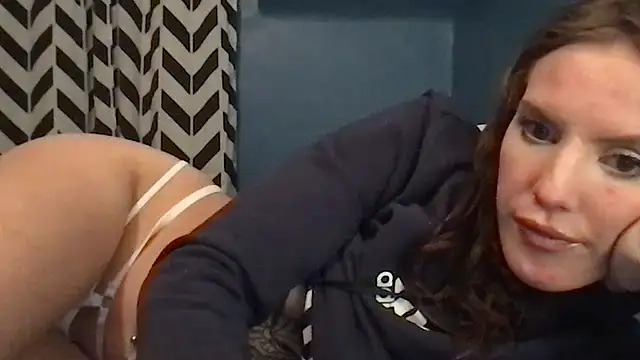 Snapshot of kittycatkendra chatting on 11/12/25, 11:52 kittycatkendra online show from 11/12/25, 11:52