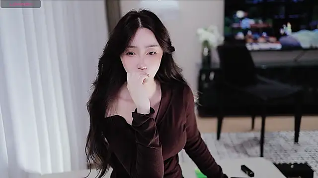 Snapshot of -Aricia- chatting on 09/14/25, 03:23 -Aricia- online show from 09/14/25, 03:23