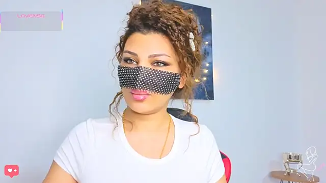 Turkish Latina online show from 03/29/26, 10:33