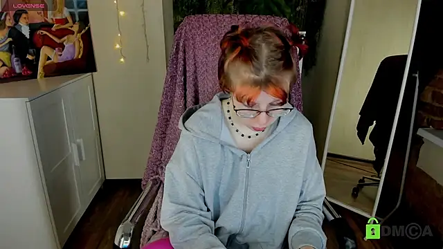 Melissa Wells online show from 11/14/25, 03:37