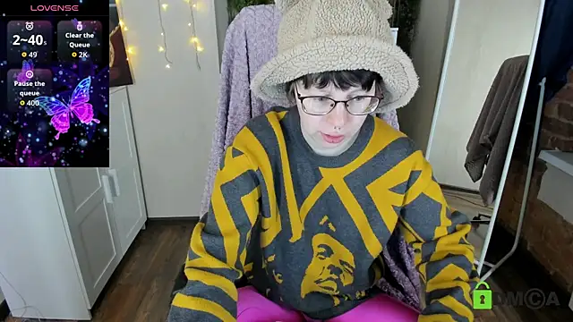 Melissa Wells online show from 10/04/25, 09:49