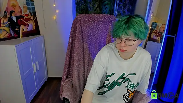 Melissa Wells online show from 03/22/25, 01:32