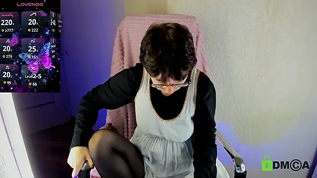 Melissa Wells online show from 10/10/25, 08:42