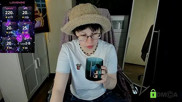 Melissa Wells online show from 09/16/25, 05:08