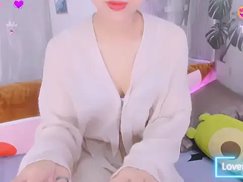 Ly   online show from 06/03/26, 02:23