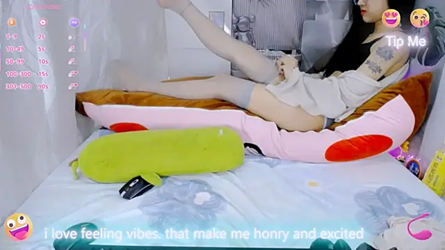 Ly   online show from 03/23/26, 02:55