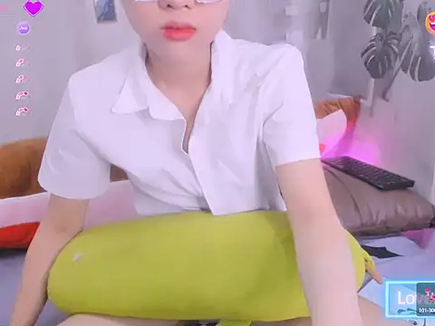 Ly   online show from 06/09/26, 02:45