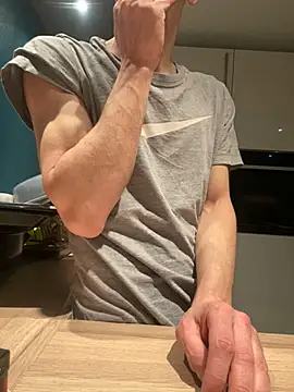 Maxthekid online show from 03/23/25, 12:04