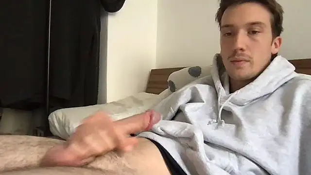 Snapshot of hungandfun05 chatting on 09/29/25, 01:06 hungandfun05 online show from 09/29/25, 01:06