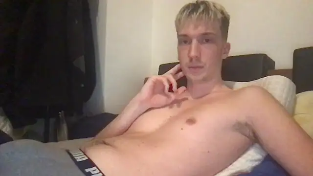 Snapshot of hungandfun05 chatting on 12/04/24, 11:08 hungandfun05 online show from 12/04/24, 11:08