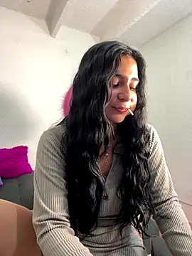 Meganmilk1 online show from 11/27/25, 03:45