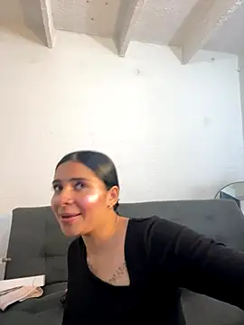 Meganmilk1 online show from 11/28/25, 03:56