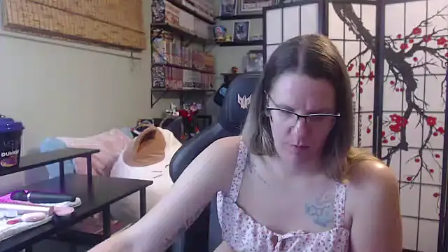 Sarahtineke online show from 03/07/26, 05:29