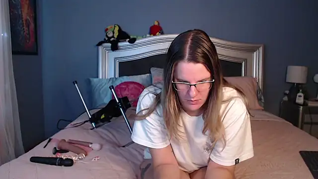 Snapshot of Sarahtineke chatting on 01/12/26, 06:26 Sarahtineke online show from 01/12/26, 06:26