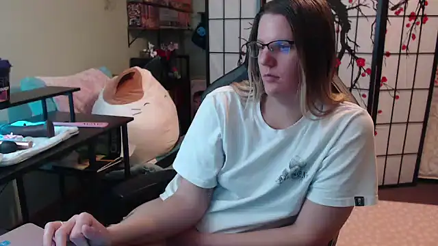 Snapshot of Sarahtineke chatting on 02/03/26, 10:59 Sarahtineke online show from 02/03/26, 10:59